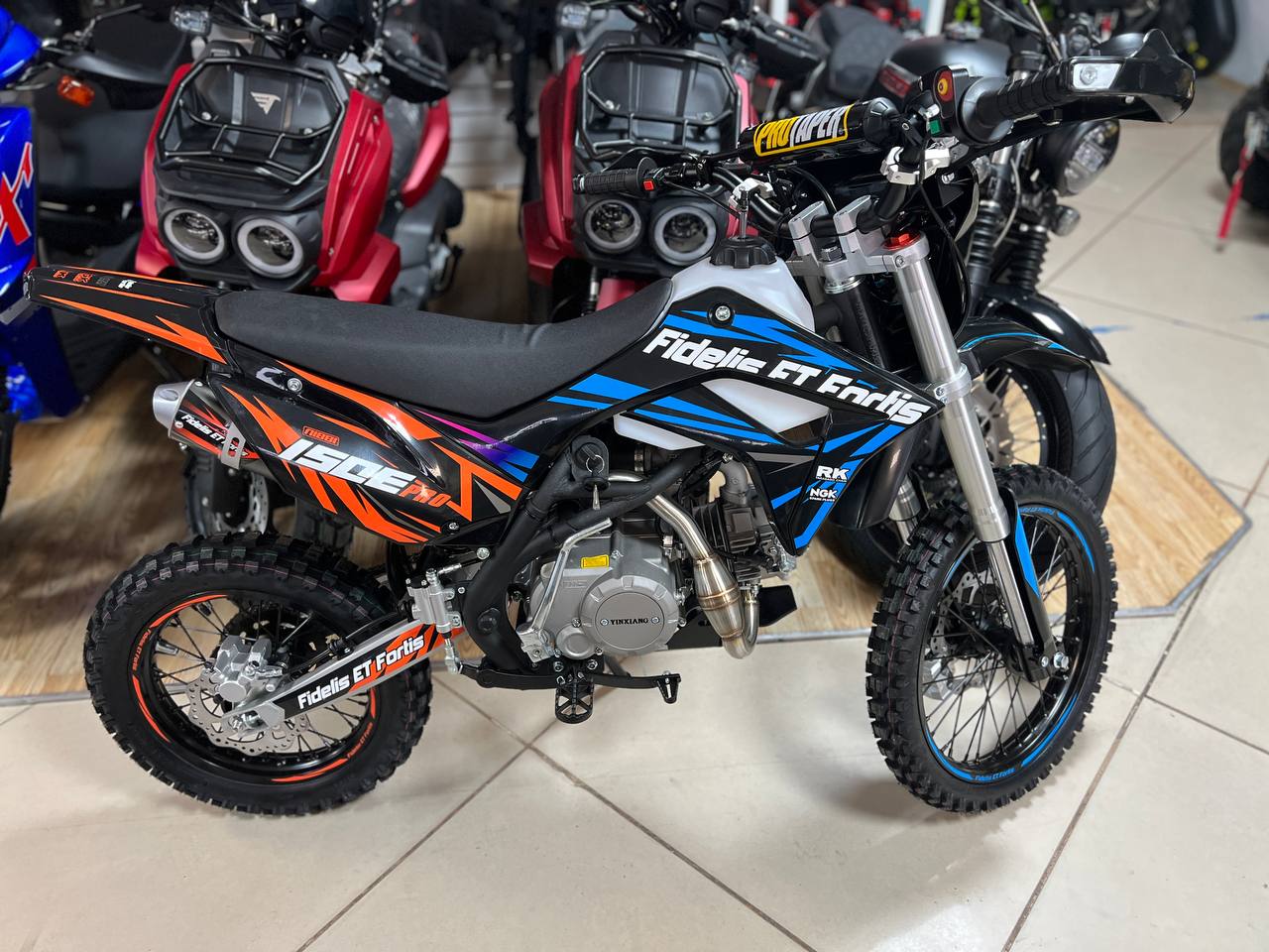 Мотоцикл (питбайк) PROMAX FIDET (ФАЙДЕТ) 190E PRO 17/14 в Серпухове