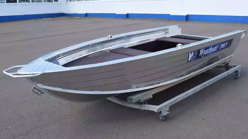 Алюминиевая лодка Wyatboat-390Р Fish в Серпухове