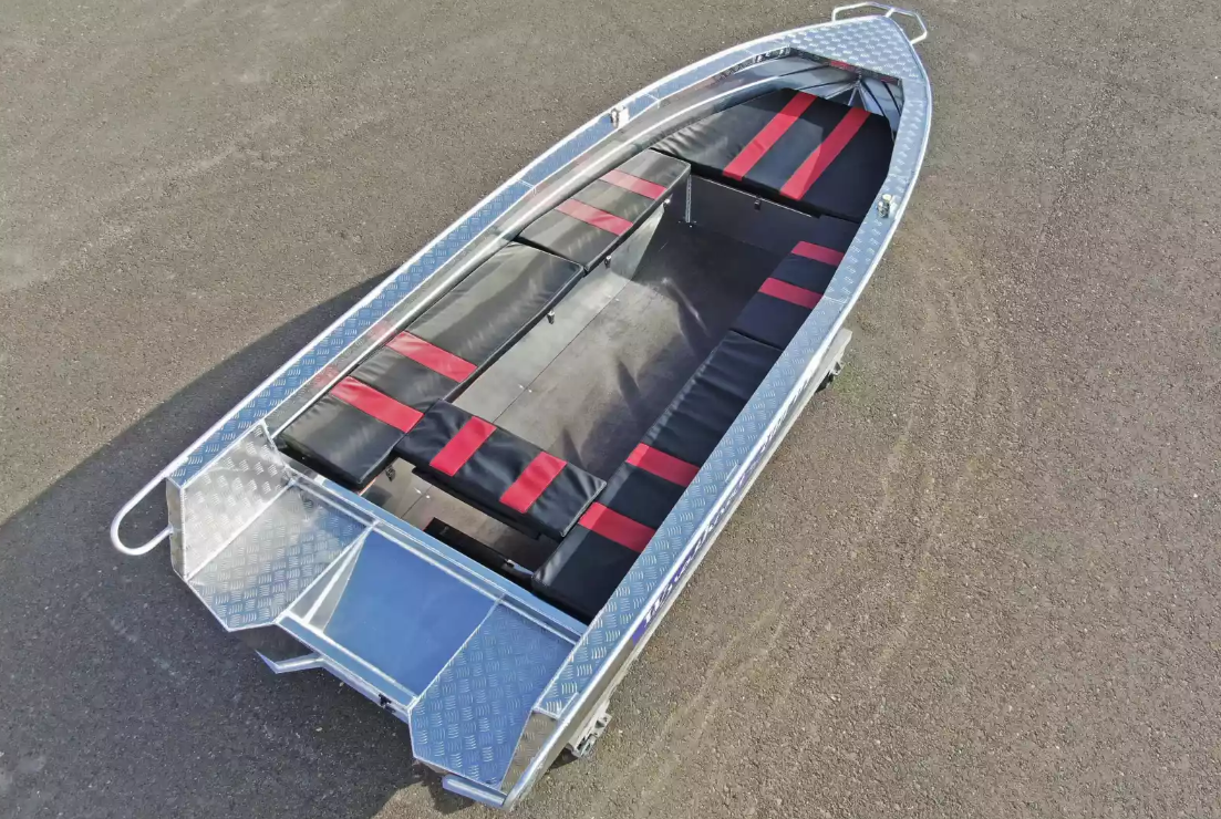 Алюминиевая лодка Wyatboat-390РМ увеличенный борт в Серпухове