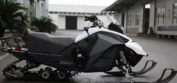 Снегоход ULAR 220 в Серпухове