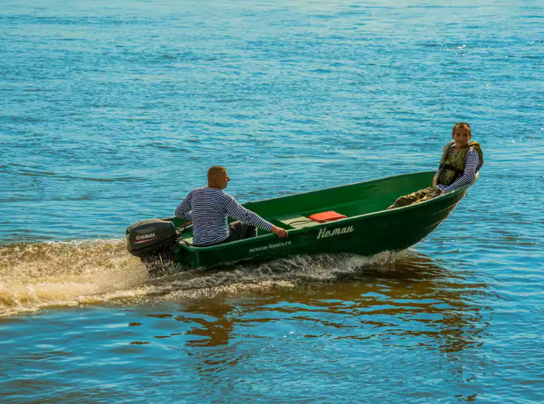 Стеклопластиковая лодка Neman-340 (тримаран) в Серпухове