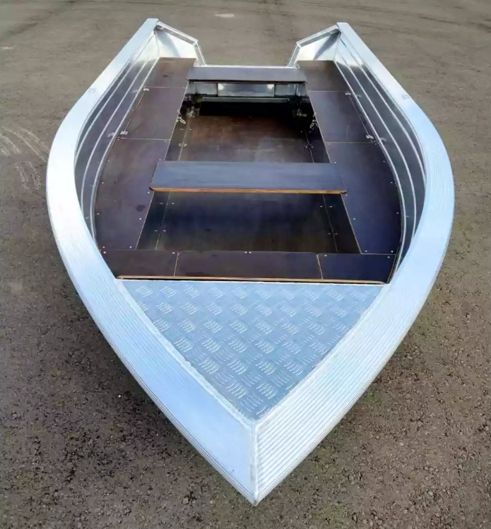 Алюминиевая лодка Неман-400 в Серпухове