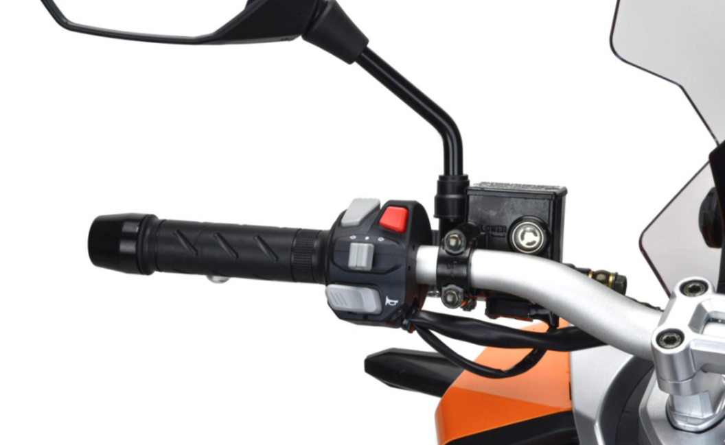 Скутер MOTOLAND (МОТОЛЕНД) T-MAX 150 в Серпухове