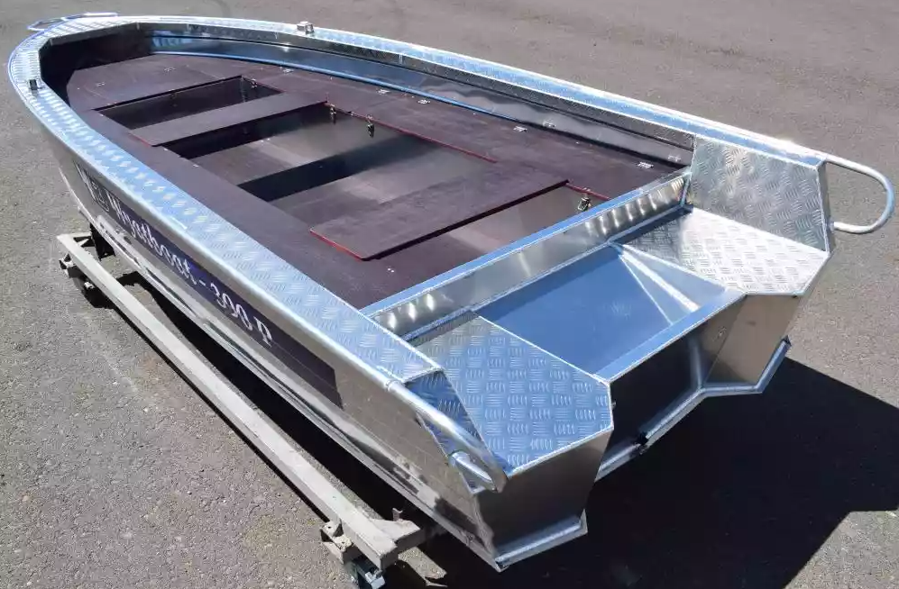 Алюминиевая лодка Wyatboat-390РМ в Серпухове