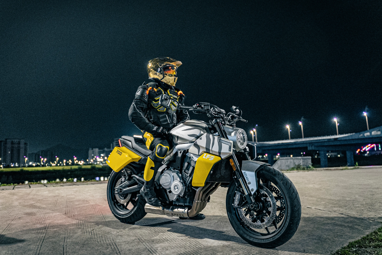 Мотоцикл Benda LFS 700 в Серпухове