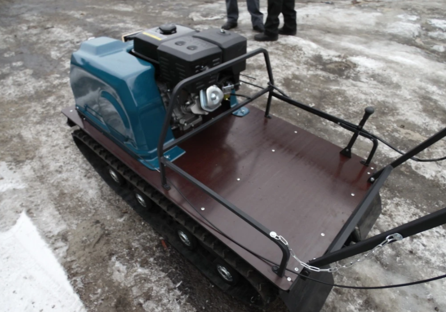 Мотобуксировщик AhtaR LR13 с реверс-вариатором Буран (задний ход) в Серпухове