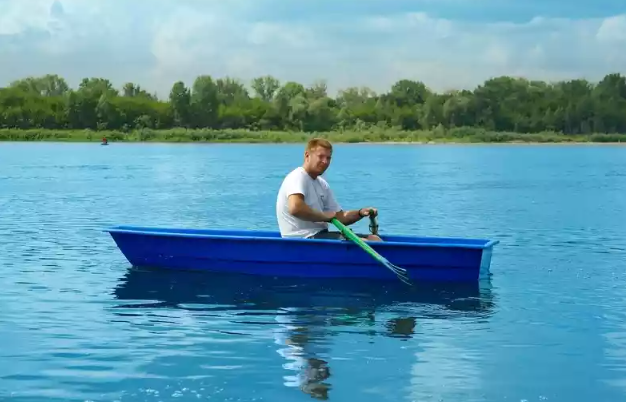 Стеклопластиковая лодка Малютка в Серпухове