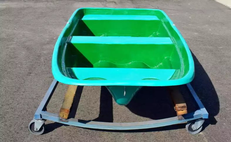 Стеклопластиковая лодка Старт (тримаран) в Серпухове