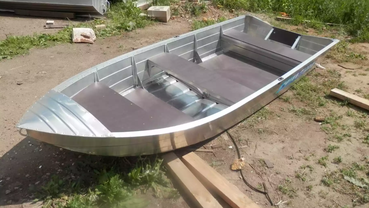 Алюминиевая лодка Вятка-Профи 32 в Серпухове