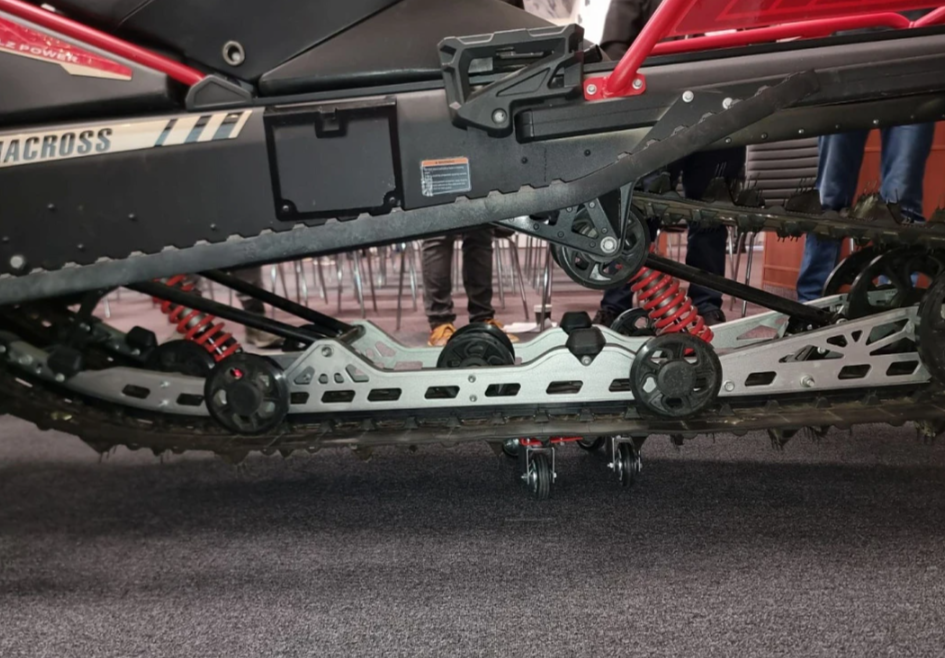 Снегоход AODES Siberiacross 1000 WT 508mm LCD 6.8 в Серпухове