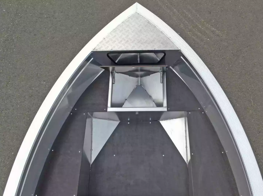 Алюминиевая лодка  Неман-420 в Серпухове