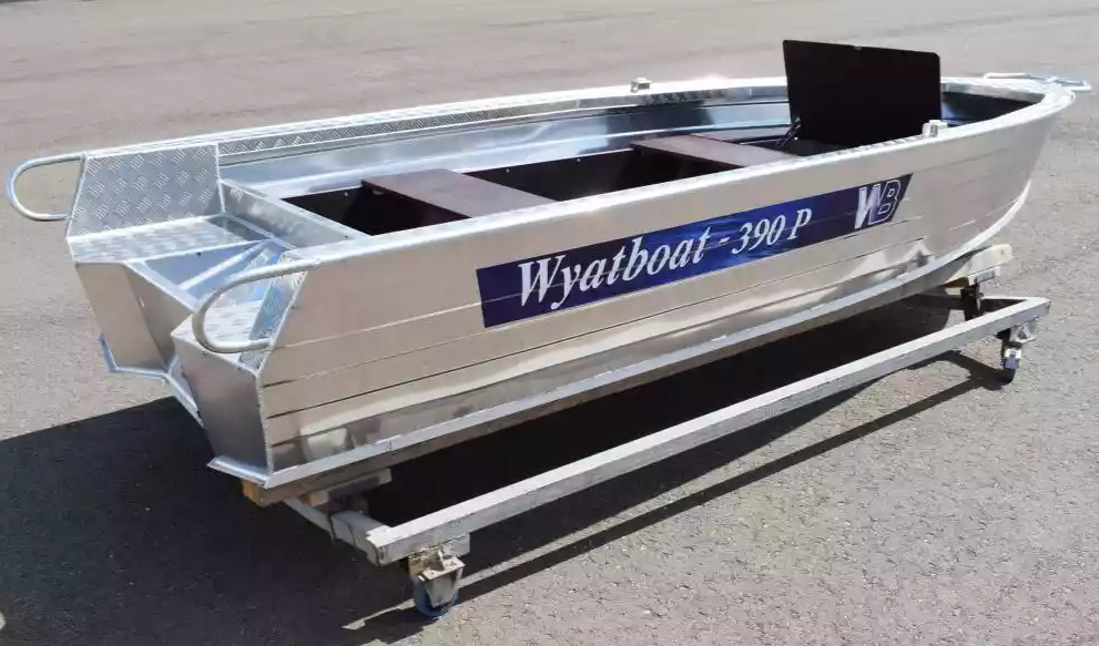 Алюминиевая лодка Wyatboat-390Р Fish в Серпухове