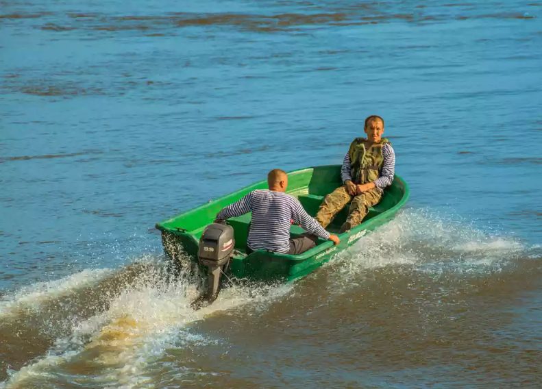 Стеклопластиковая лодка Neman-340 (тримаран) в Серпухове