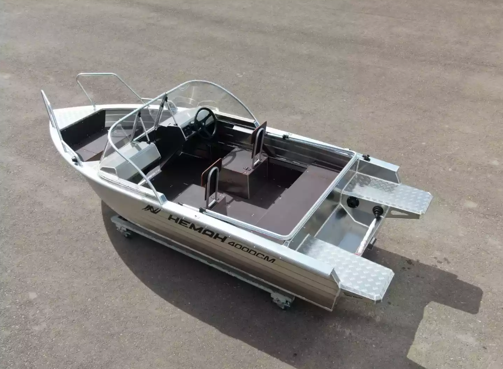 Алюминиевая лодка  Неман-400 DCM NEW в Серпухове