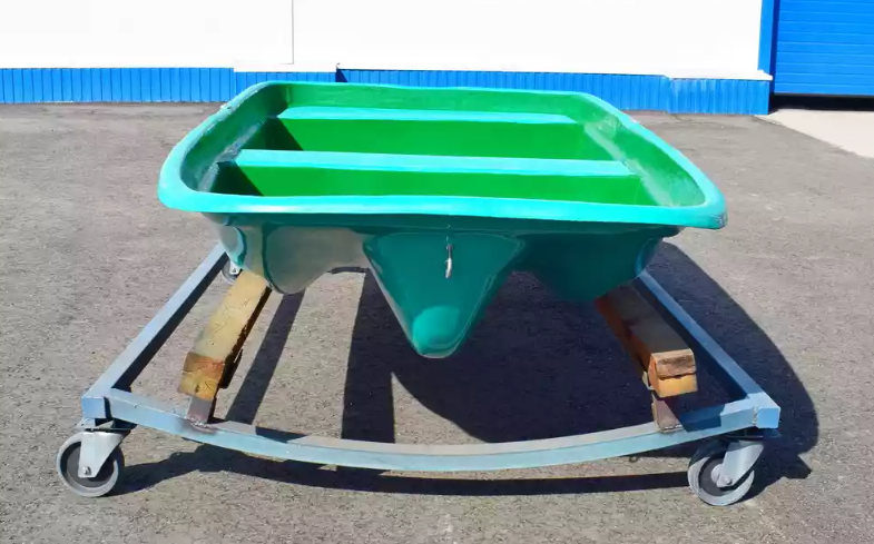 Стеклопластиковая лодка Старт (тримаран) в Серпухове