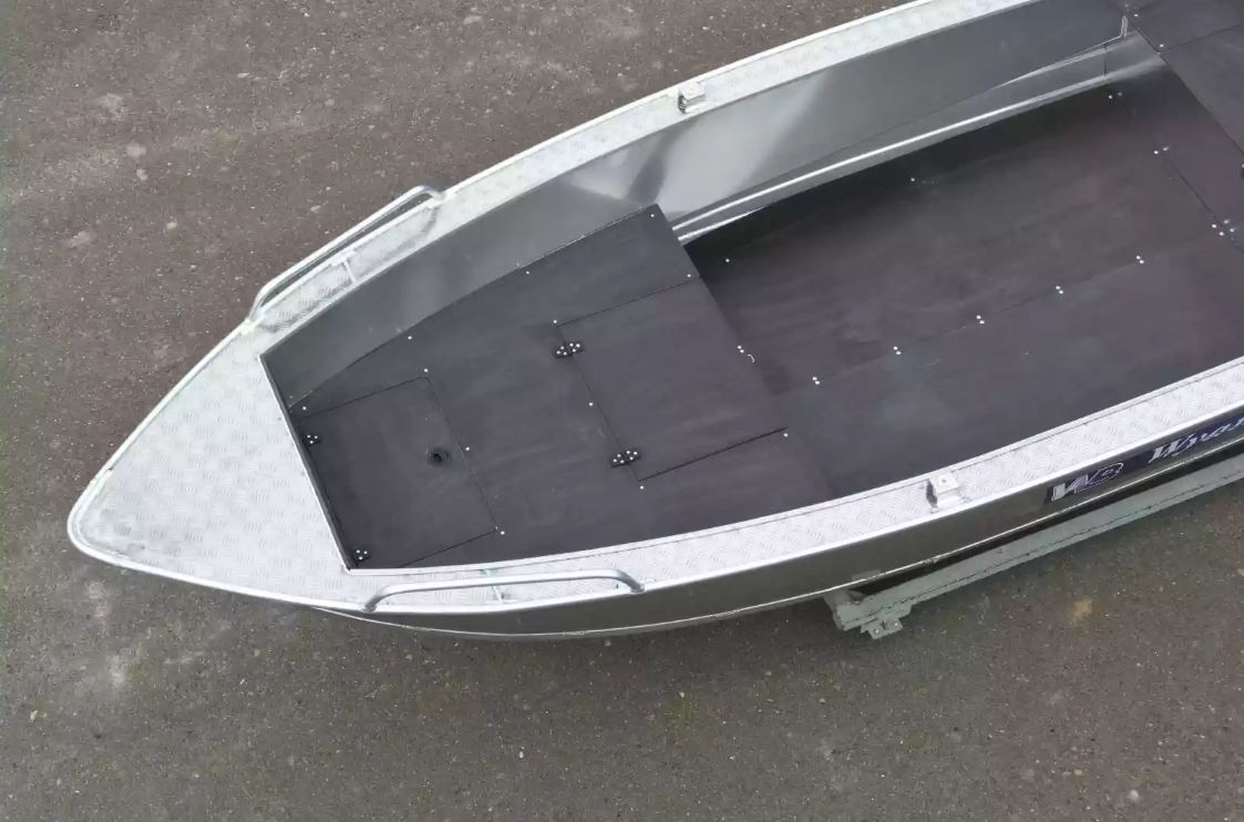 Алюминиевая лодка  Wyatboat-430М FISH в Серпухове