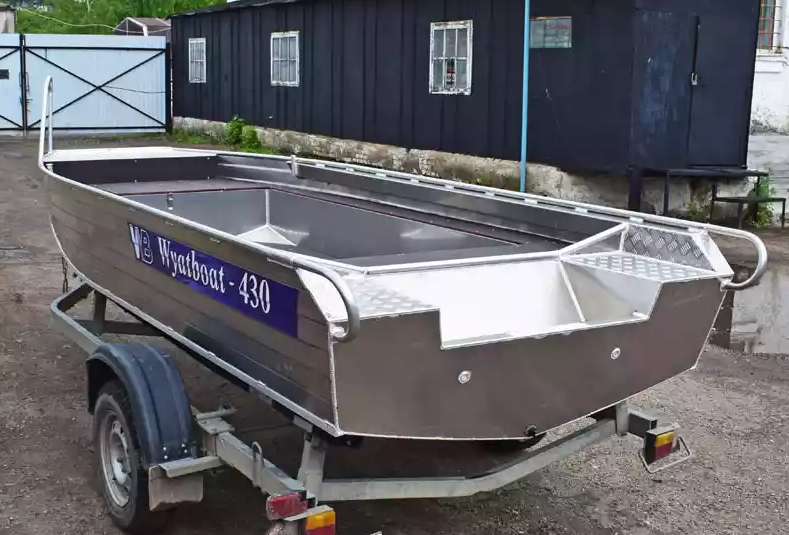 Алюминиевая лодка  Wyatboat-430 Master в Серпухове