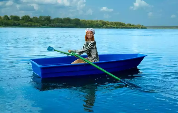 Стеклопластиковая лодка Малютка в Серпухове