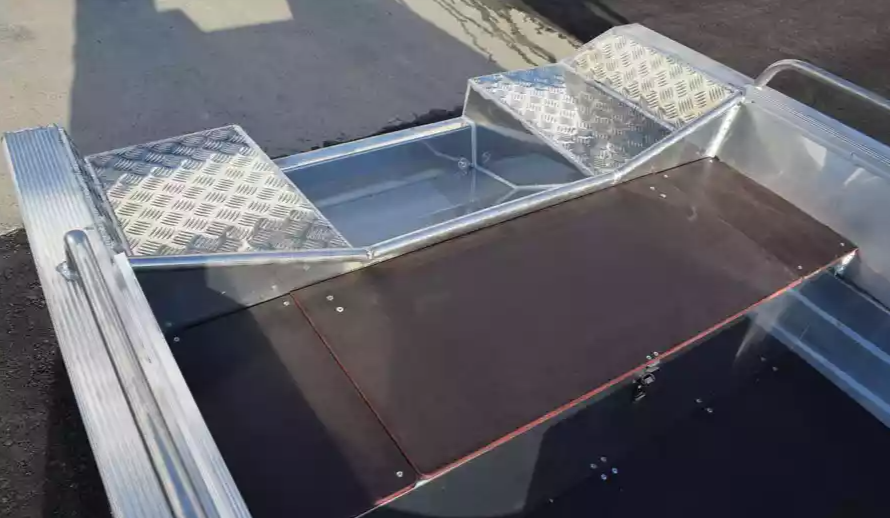 Алюминиевая лодка  Wyatboat-430 Р в Серпухове