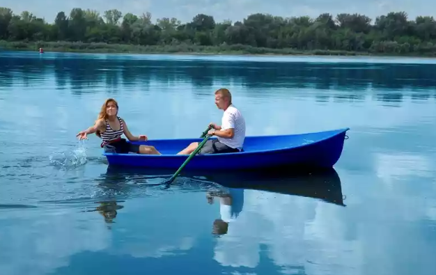 Стеклопластиковая лодка Дельфин в Серпухове