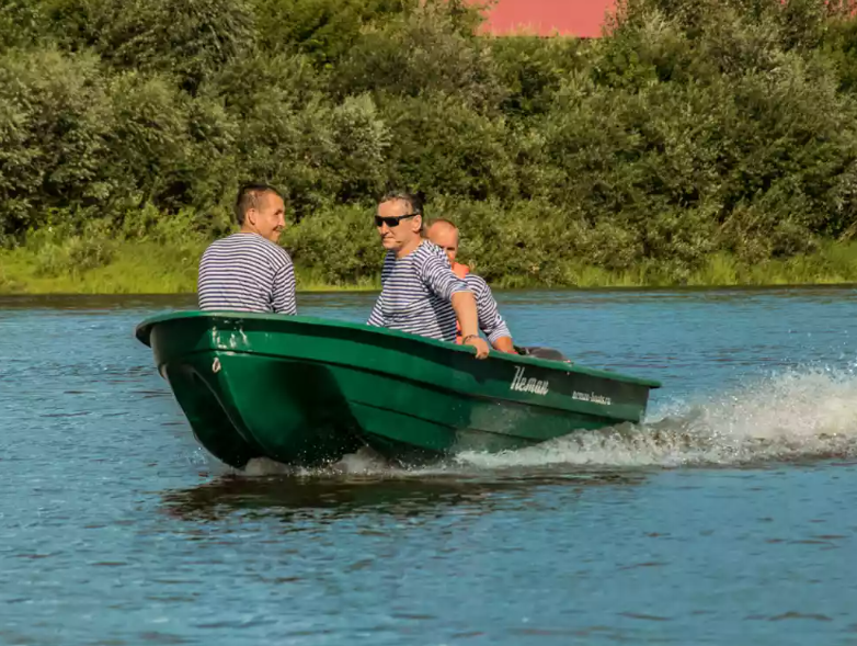 Стеклопластиковая лодка Neman-340 (тримаран) в Серпухове