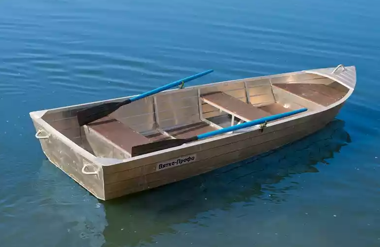 Алюминиевая лодка Вятка-Профи 32 в Серпухове