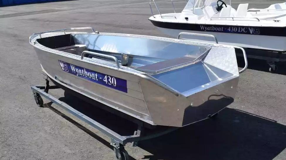 Алюминиевая лодка  Wyatboat-430М в Серпухове