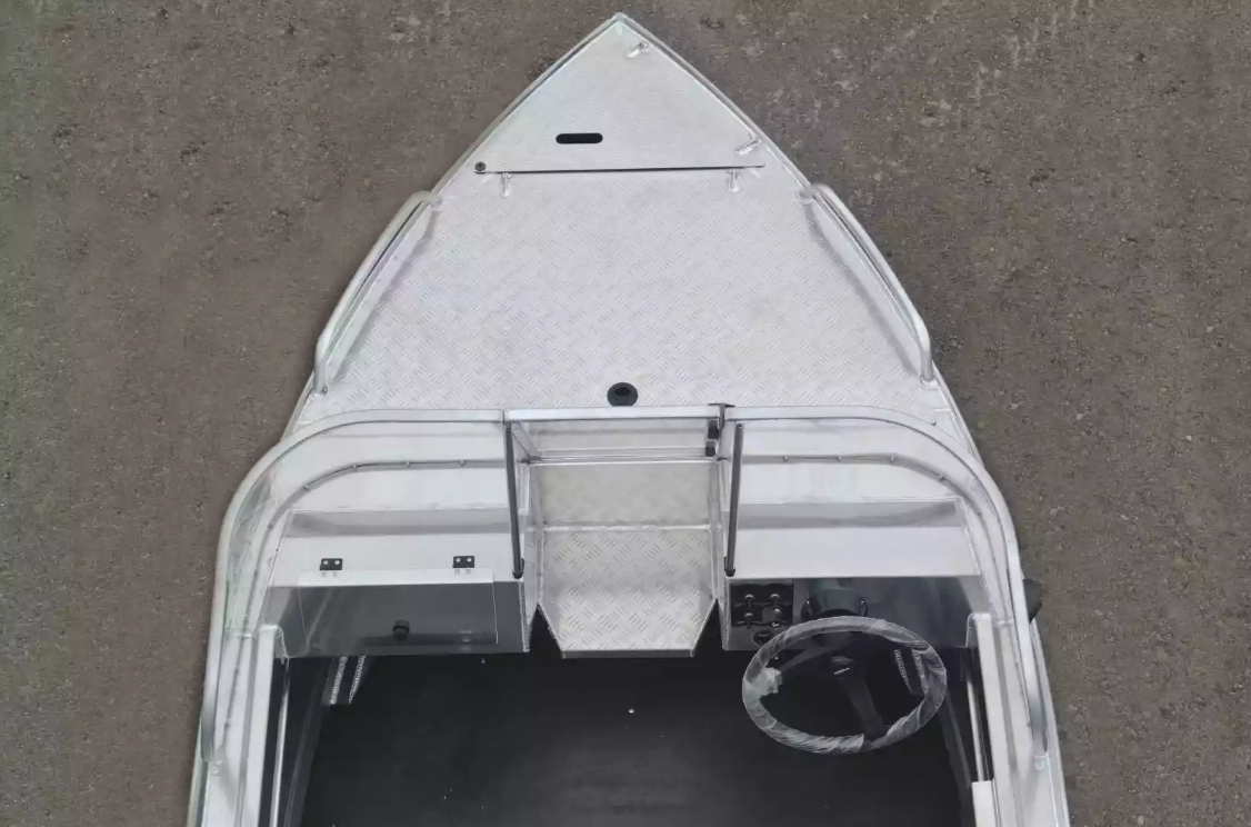 Алюминиевая лодка  Neman-400 PRO в Серпухове