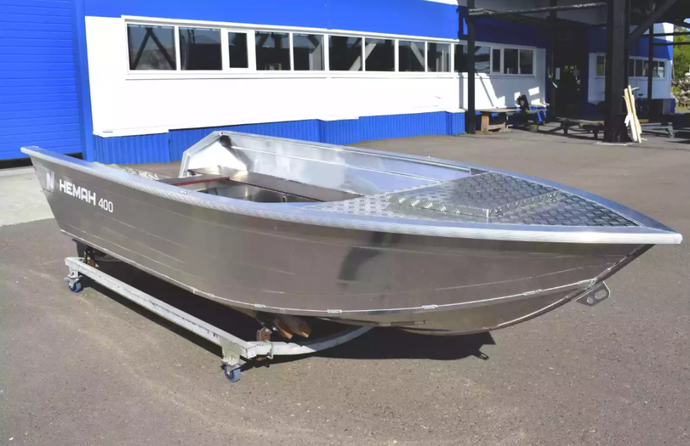 Алюминиевая лодка Неман-400 Р PRO в Серпухове