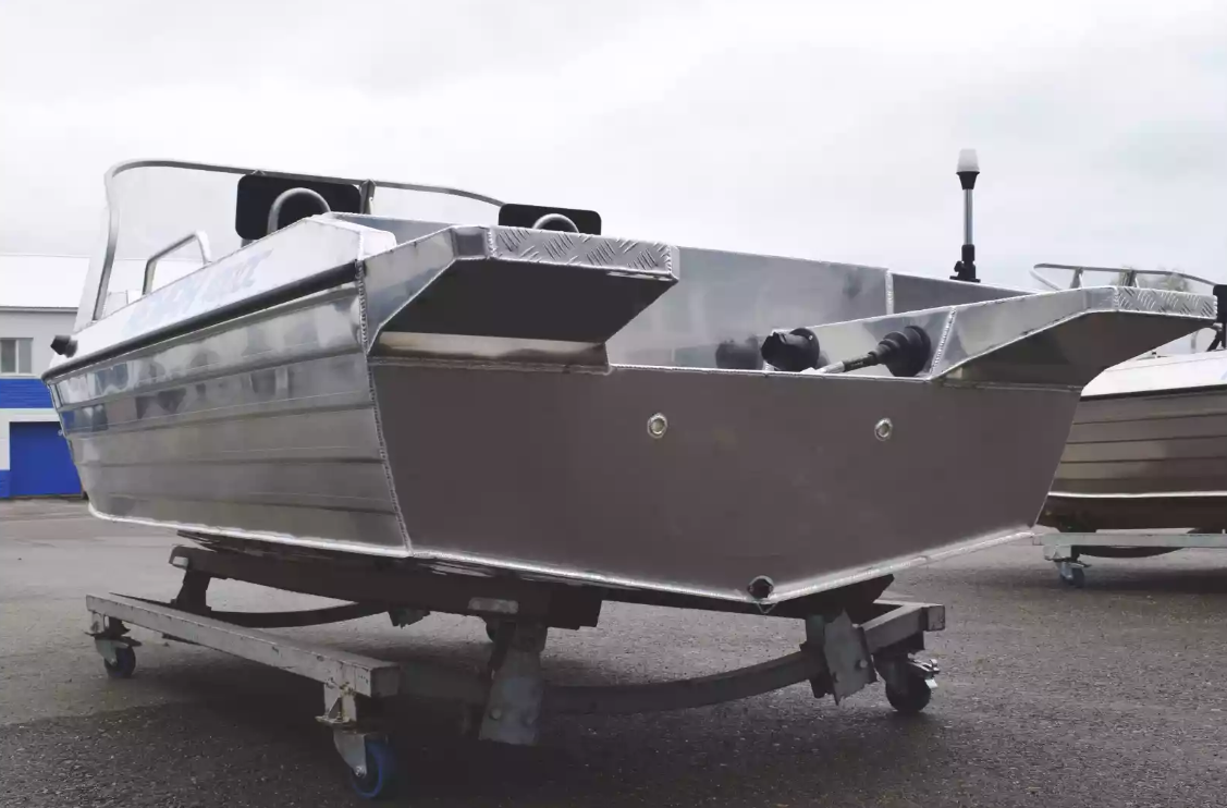 Алюминиевая лодка  Neman-400 DC в Серпухове