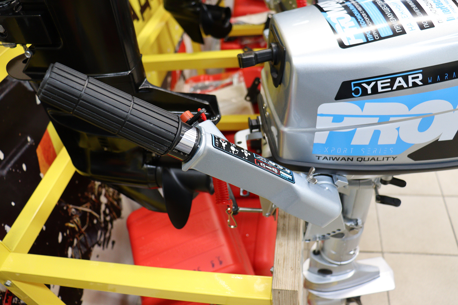 Лодочный мотор PROMAX SP5FHS (внешний бак 12 л) в Серпухове