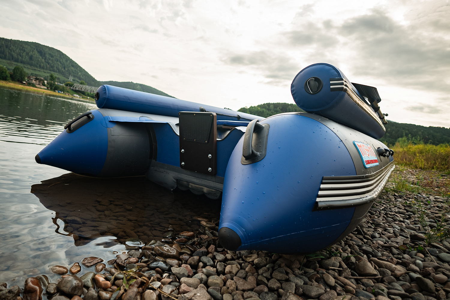 Лодка MISHIMO RIVER FJET PRO 430  под водомет в Серпухове