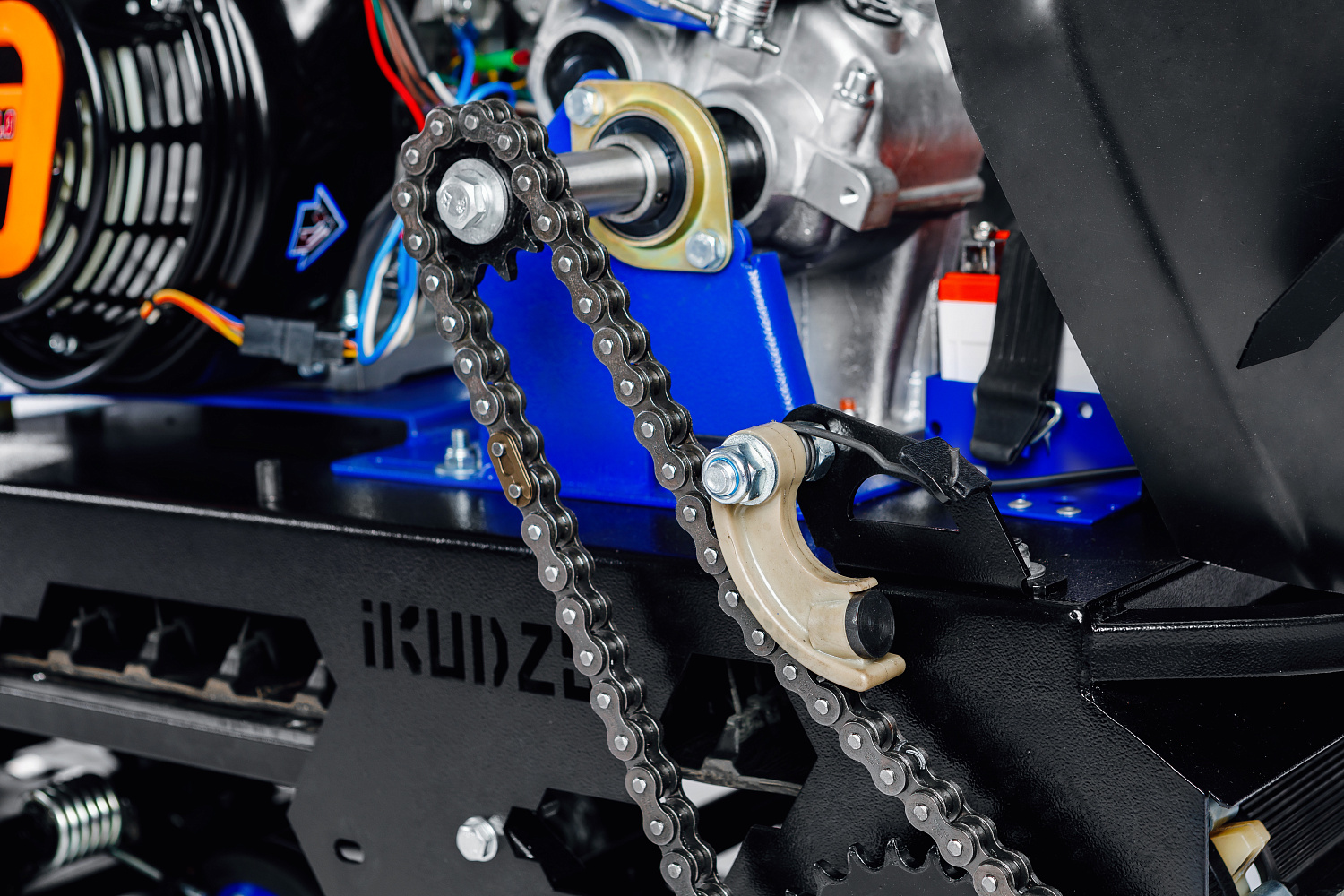 МОТОБУКСИРОВЩИК IKUDZO LONG 2.0 1700/500 EKR19 в Серпухове