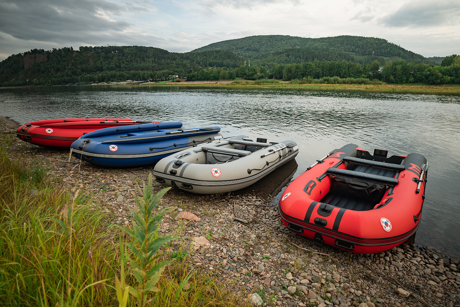 Лодка MISHIMO RIVER FJET PRO 430  под водомет в Серпухове