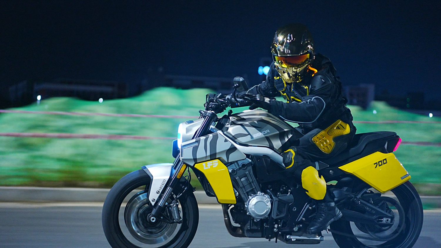 Мотоцикл Benda LFS 700 в Серпухове